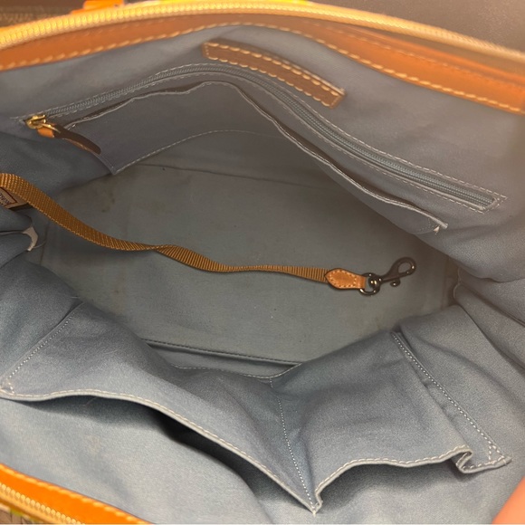 Dooney and Burke purse, palm leaves in good condition. Lightly used. - Picture 3 of 4